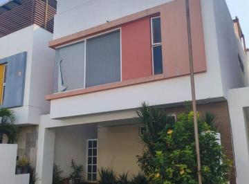 Casa en condominio de 3 habitaciones, Cuautla · Casa de 50 m² con 3 Recámaras en Renta en Fraccionamiento Sitio del Sol