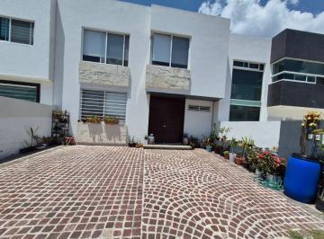 Casa de 3 habitaciones, Querétaro · Casa en Renta en El Refugio
