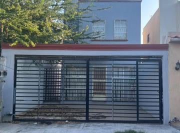 Casa · 3 Recámaras · 2 Estacionamientos · Casa en Ex Hacienda San Francisco
