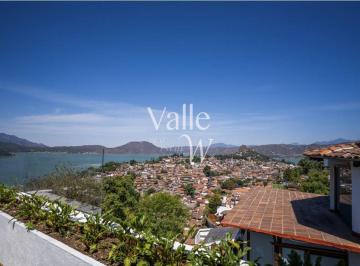 Casa de 4 habitaciones, Valle de Bravo · Venta de Casa Moderna y con Vista Al Lago en Valle de Bravo