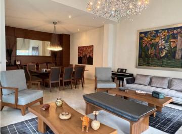 2f64131e09e235319d6bb36262ec91e5cd564371e074ba30665ad85a04c1d98a · En Venta Espaciosa Residencia en Sierra Alta