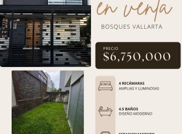Casa de 4 habitaciones, Zapopan · Casa en Bosques Vallarta con 4 Recámaras, Roof Garden, Terraza y Jardín