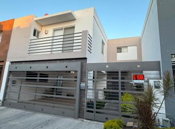 Casa de 3 habitaciones, Guadalupe · Casa en Venta en Guadalupe a 2 Min del Estadio Bbva