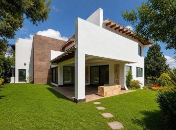 44186f82e40285025f00a474583cba4cb0f2a2c0bd871316eb81d82b959dce1d · Casa de Lujo en Venta en Club de Golf Los Encinos | a Minutos de Santa Fe y Tolu