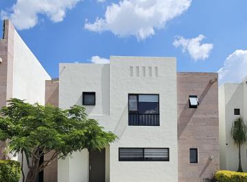 Casa en condominio de 4 habitaciones, Querétaro · Casa en Renta en El Refugio/bonjai