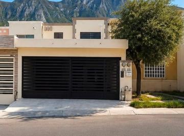 Casa de 3 habitaciones, Santa Catarina · Casa Amueblada en Renta – Real del Valle, Santa Catarina