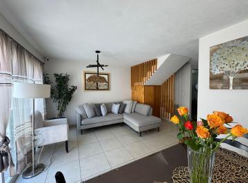 Casa en condominio · 102m² · 3 Recámaras · 2 Estacionamientos · Casa en Venta en Condominio con 3 Recámaras, Alberca y Patio Privado