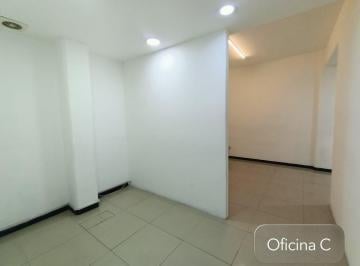 Edificio · 303m² · Rento Oficinas Alumbradas Limpias Funcionales.