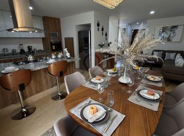 Casa en condominio · 139m² · 3 Recámaras · 2 Estacionamientos · Los Robles Juriquilla: Casa en Condominio en Venta en San Isidro