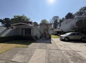 Casa · 280m² · 2 Recámaras · 2 Estacionamientos · Casa en Renta en Lomas de Vista Hermosa