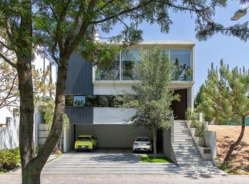 i2QMEGI-l.jpg · Casa en Venta en Jardines Universidad