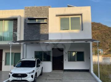 venta-403f89d423-33-1100.png · Casa en Venta en Fraccionamiento Senderos de Monte Verde