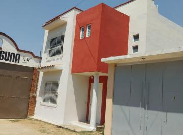 Casa de 4 habitaciones, San Jacinto Amilpas · Bonita Casa en Excelente Ubicación