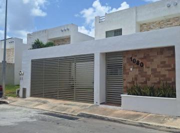 Casa de 3 habitaciones, Mérida · Casa en Renta | Las Américas III | 3 Rec. C/baño | Cochera