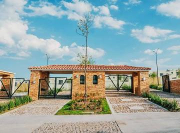 caseta de coto privado · Terreno con Todos Los Servicios, Dentro de Coto Privado
