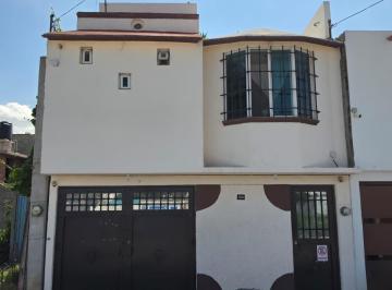 Casa · 175m² · 4 Recámaras · 1 Estacionamiento · Casa La Mision