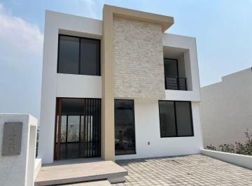 Casa · 200m² · 3 Recámaras · 2 Estacionamientos · Casa en Nuevo Refugio