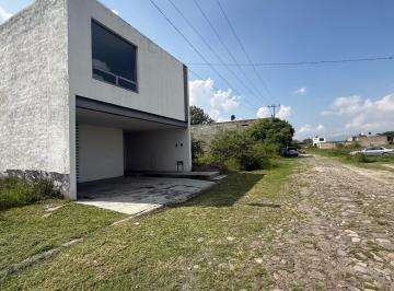 Casa · 200m² · 3 Recámaras · 2 Estacionamientos · Casa - Ejido El Zapote del Valle