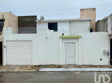 Casa · 160m² · 4 Recámaras · 1 Estacionamiento · Casa en Renta Col Ampliacion Cd Madero Tamaulupas