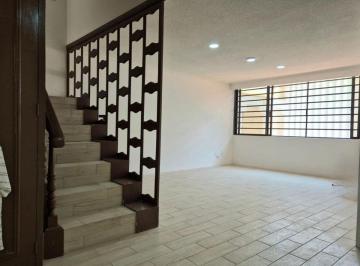 Casa de 3 habitaciones, Coyoacán · Amplia Casa Para Modernizar en Campestre Churubusco