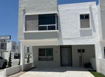 Casa de 3 habitaciones, Saltillo · Casa de 160 m² con 3 Recámaras en Renta en Saltillo, Ubicada en Esquina.