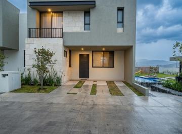 Casa · 186m² · 3 Recámaras · 2 Estacionamientos · Casa en Venta Ziabata, Roof, 3 Recámaras, 2 Zonas Flex