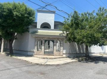 1 · Residencia en Venta en Col. Doctores