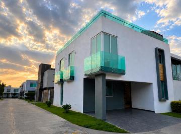 Casa en condominio de 5 habitaciones, Zapopan · Casa en Venta en Antara Solares, Zapopan