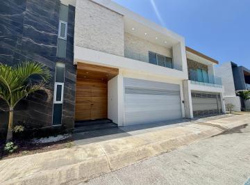Casa · 289m² · 3 Recámaras · 2 Estacionamientos · Casa en Venta Palmas Green Medellin Veracruz