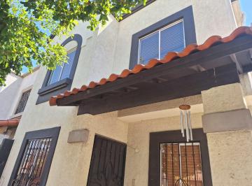 N/A · Casa en Venta con Amplio Terreno en Venecia Residencial