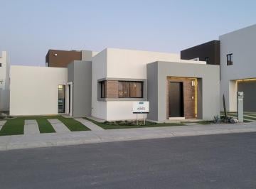 N/A · Residencia Venta de Casa de un Piso con Techos Altos | Adara Residencial