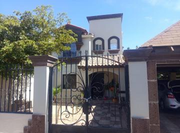 N/A · 🏠 ¡Vive con Espacio de Sobra! Casa en Renta en Villa Toledo.
