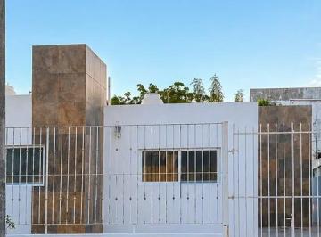 Casa de 3 habitaciones, Mérida · Casa Una Planta con Piscina en Col. Vicente Guerrero Oriente