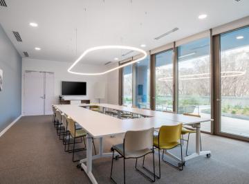 Oficina · 110m² · Alquiler de Oficina Abierta Bellamente Diseñada Para 10 Personas en Guadalajara, Sania