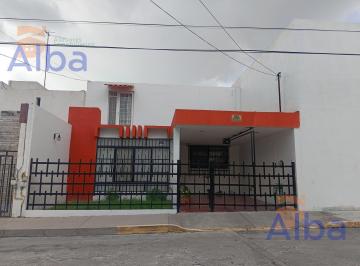Casa · 200m² · 4 Recámaras · 1 Estacionamiento · Casa en Venta Para Oficinas o Para Habitar en Fracc. del Valle