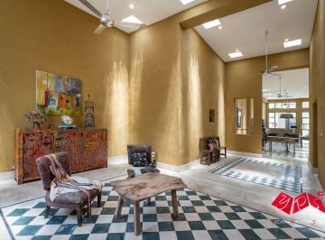 Casa de 3 habitaciones, Mérida · Excepcional Casa Colonial Restaurada con Casita de Huéspedes en San Sebastián
