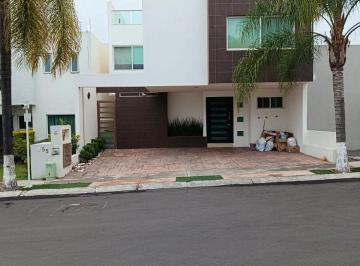 Casa en condominio de 3 habitaciones, Querétaro · Casa en Renta Centro Sur
