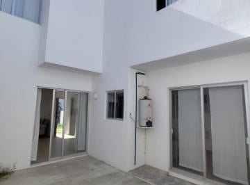Casa · 3 Recámaras · 2 Estacionamientos · Casa en Villas del Arte