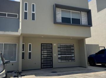 Casa de 3 habitaciones, Zapopan · Casa en Renta Abié Residencial, Valle Imperial, Zapopan
