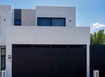 Casa · 120m² · 3 Recámaras · 2 Estacionamientos · Casa en Renta Fracc Kante El Cedro Vhsa
