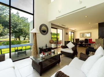 Casa de 4 habitaciones, Emiliano Zapata · Casa en Venta en Paraíso Country Club, Morelos.