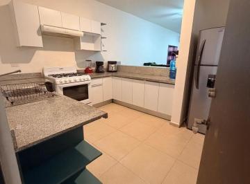Casa · 168m² · 2 Recámaras · 2 Estacionamientos · Casa en Renta Amueblada en Gran Santa Fe Plus Cancún, 2 Recámaras y Estudio Independiente