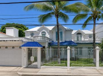 Casa de 8 habitaciones, Centro · Casa en Venta en Villa Hermosa Tabasco