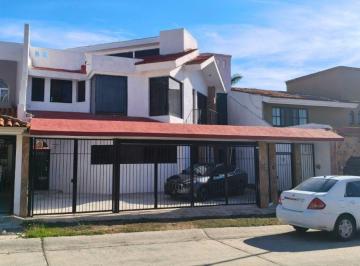 Casa de 4 habitaciones, Tlajomulco de Zúñiga · Casa Venta en El Palomar