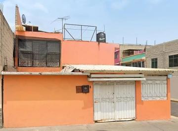 Casa de 4 habitaciones, Gustavo A. Madero · Casa de 122 m² con 4 Recámaras en Venta en Ampliación Providencia