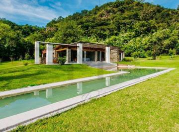 Casa de 3 habitaciones, Huixquilucan · Circuito Avándaro - Avándaro