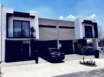 Foto 1 · Casa en Venta en Granjas Lomas de Guadalupe