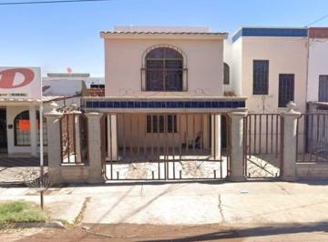 Casa de 2 habitaciones, Cajeme · Casa de 46 m² con 2 Recámaras en Venta en Ciudad Obregón Centro