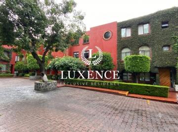 Casa · 227m² · 4 Recámaras · 2 Estacionamientos · Casa en Venta en San Jerónimo Lídice