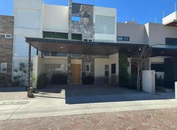 Foto 1 · Casa Sola en Venta en Fraccionamiento Cañadas del Lago, Corregidora, Querétaro